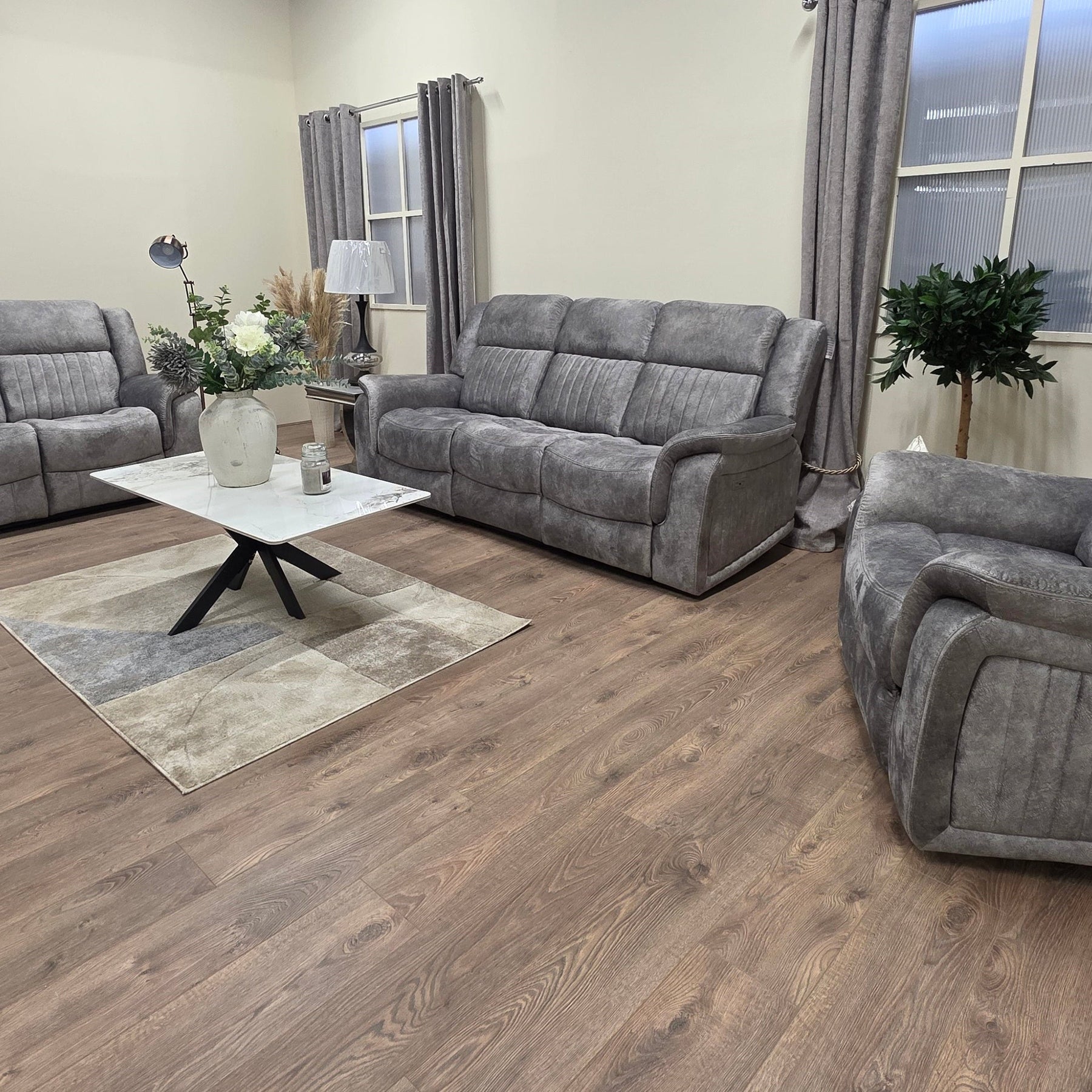 The Washington Electric 3+2+1 Recliner Sofa Set